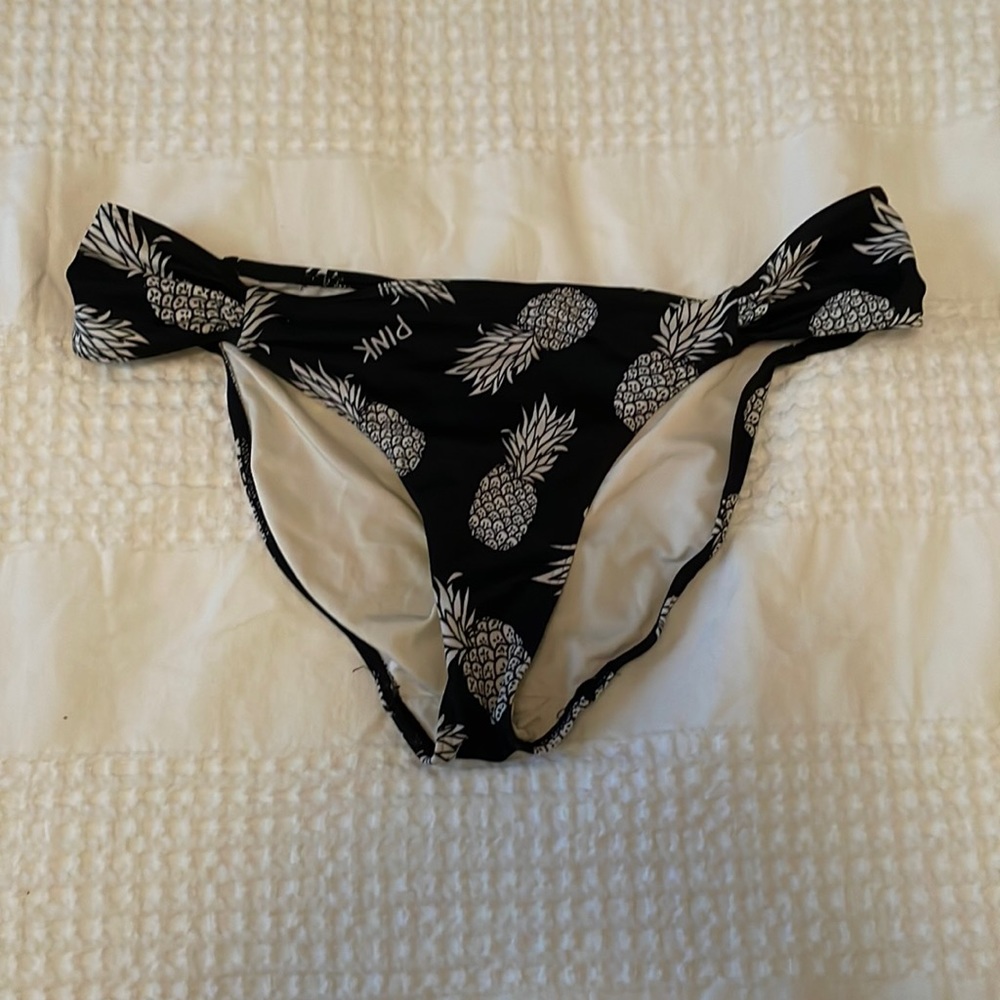 Black bikini bottoms with pineapples